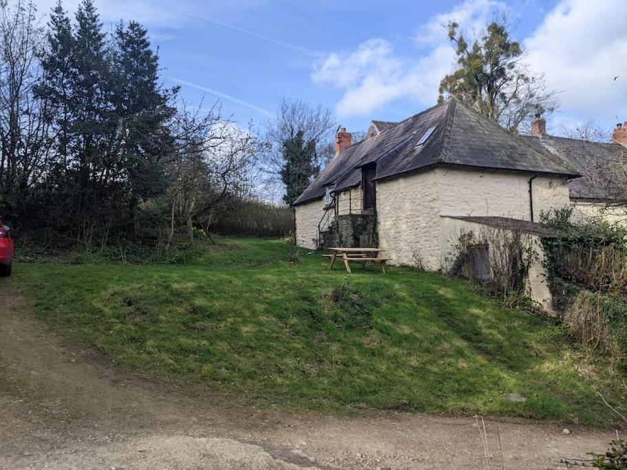 The Old Granary Farm Cottage アバーガベニー エクステリア 写真
