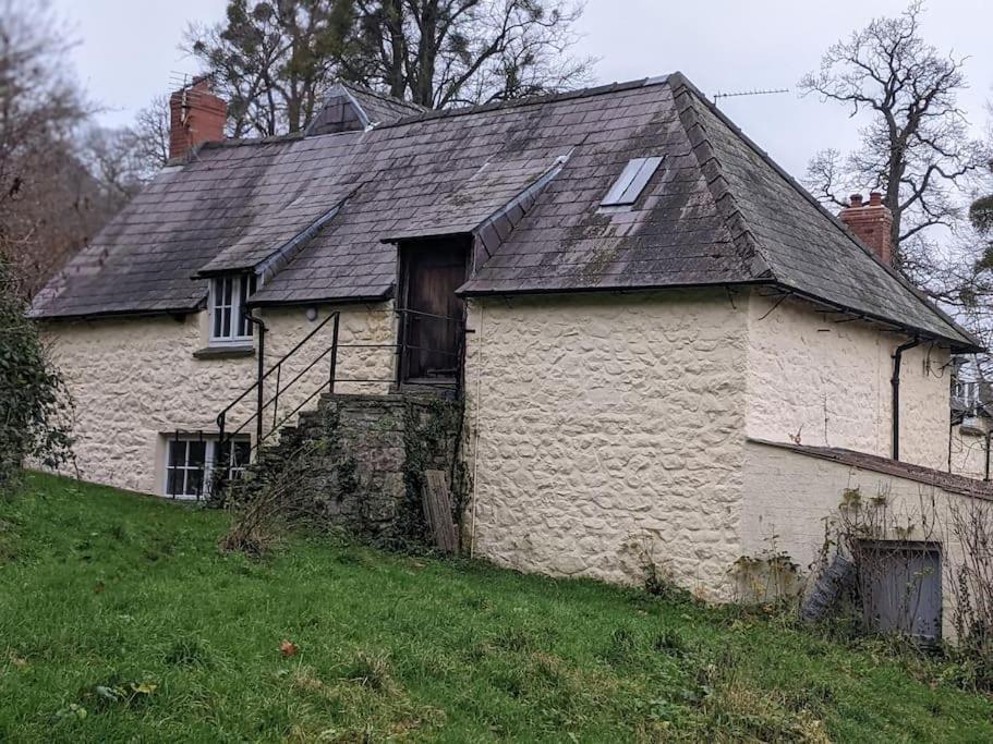 The Old Granary Farm Cottage アバーガベニー エクステリア 写真